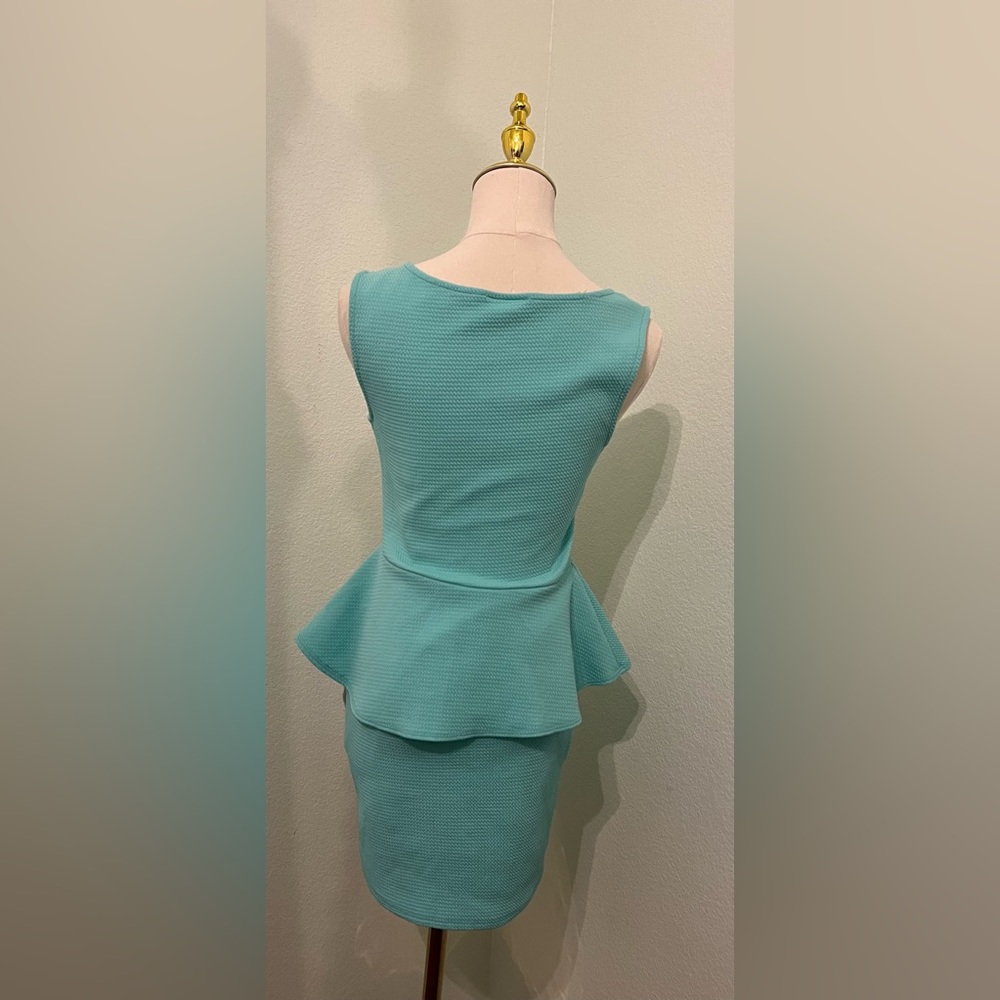 80’s Turquoise Party Dress - Picture 2 of 7